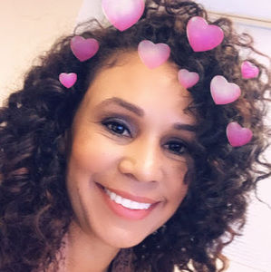 Meet your Posher, Liz